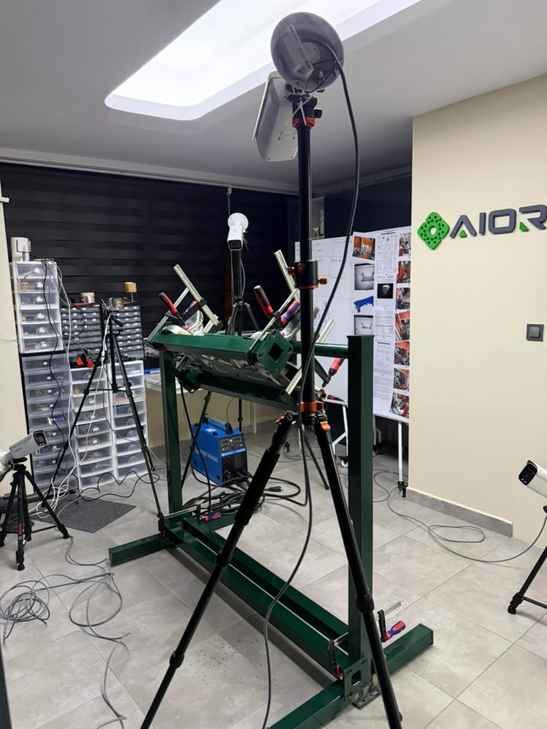 Application with the real part, real fixture and gas-shielded welding system