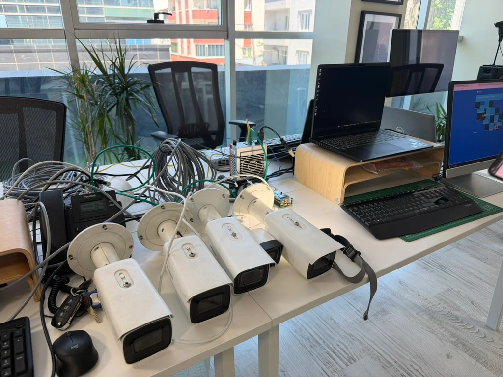 Imaging equipment prepared for the AIOR Vision traceability system